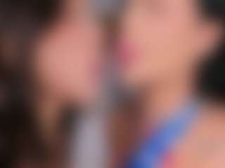 Emperatriz y Linsey's Live Sex Cam Show