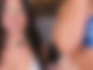 Emperatriz y Linsey's Live Sex Cam Show