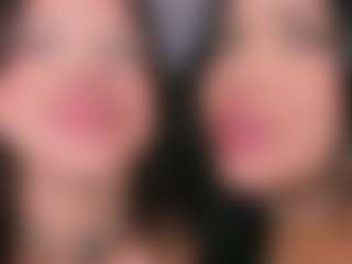 Emperatriz y Linsey's Live Sex Cam Show