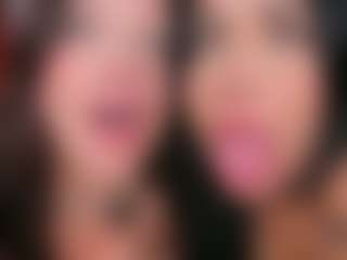 Emperatriz y Linsey's Live Sex Cam Show