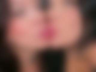 Emperatriz y Linsey's Live Sex Cam Show