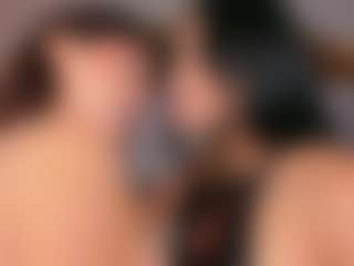 Emperatriz y Linsey's Live Sex Cam Show