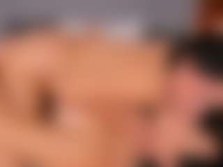 Emperatriz y Linsey's Live Sex Cam Show