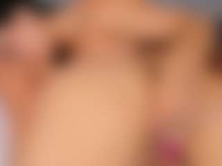 Emperatriz y Linsey's Live Sex Cam Show
