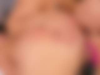 Emperatriz y Linsey's Live Sex Cam Show