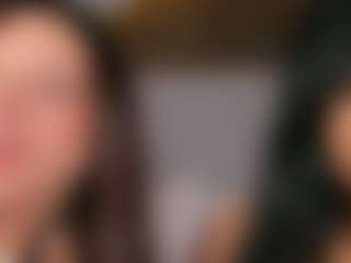 Emperatriz y Linsey's Live Sex Cam Show