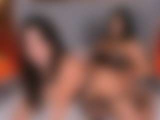 Emperatriz y Linsey's Live Sex Cam Show