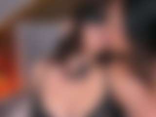 Emperatriz y Linsey's Live Sex Cam Show