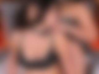 Emperatriz y Linsey's Live Sex Cam Show