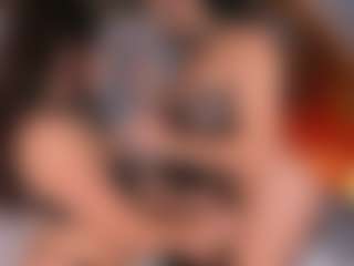 Emperatriz y Linsey's Live Sex Cam Show