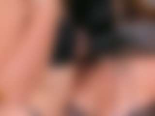 Emperatriz y Linsey's Live Sex Cam Show
