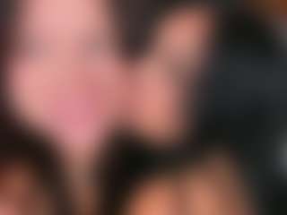 Emperatriz y Linsey's Live Sex Cam Show