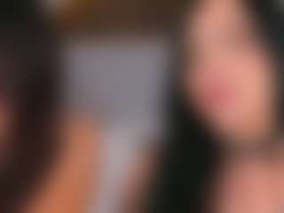 Emperatriz y Linsey's Live Sex Cam Show