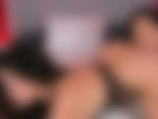 Emperatriz y Linsey's Live Sex Cam Show