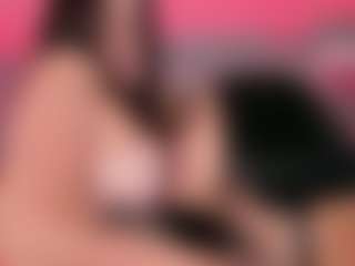 Emperatriz y Linsey's Live Sex Cam Show