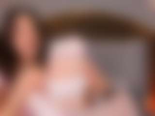Emperatriz y Linsey's Live Sex Cam Show