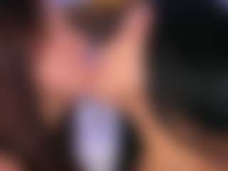 Emperatriz y Linsey's Live Sex Cam Show