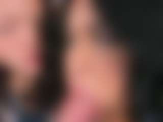 Emperatriz y Linsey's Live Sex Cam Show