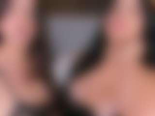Emperatriz y Linsey's Live Sex Cam Show