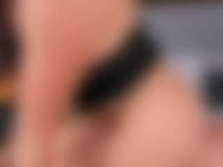 Live cam show with Emperatriz y Linsey - Squirt Teen (18+) on Free Soda