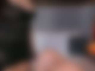 Emperatriz y Linsey's Live Sex Cam Show
