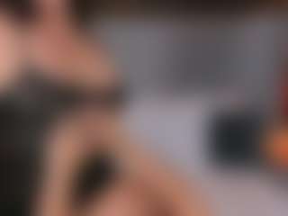Emperatriz y Linsey's Live Sex Cam Show