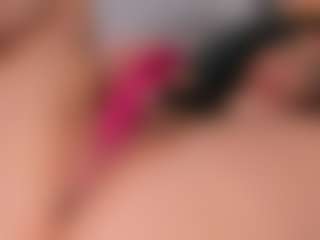 Emperatriz y Linsey's Live Sex Cam Show