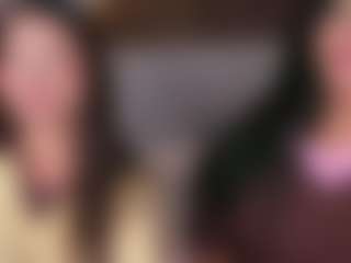 Emperatriz y Linsey's Live Sex Cam Show