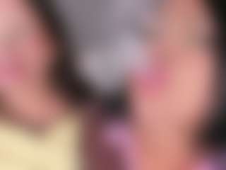 Emperatriz y Linsey's Live Sex Cam Show