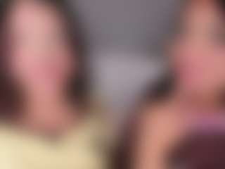 Emperatriz y Linsey's Live Sex Cam Show