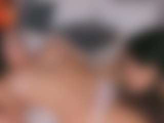Live cam show with Emperatriz y Linsey - Big Ass Latina on Camsoda | colombia