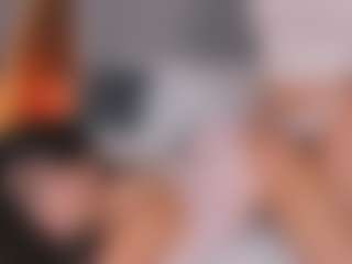 Emperatriz y Linsey's Live Sex Cam Show
