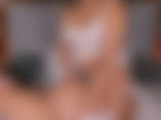 Emperatriz y Linsey's Live Sex Cam Show