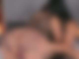 Emperatriz y Linsey's Live Sex Cam Show