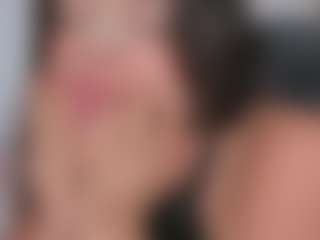 Emperatriz y Linsey's Live Sex Cam Show