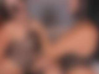 Emperatriz y Linsey's Live Sex Cam Show