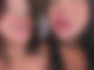 Emperatriz y Linsey's Live Sex Cam Show