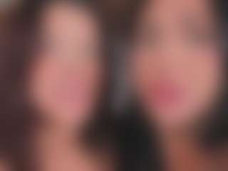 Emperatriz y Linsey's Live Sex Cam Show