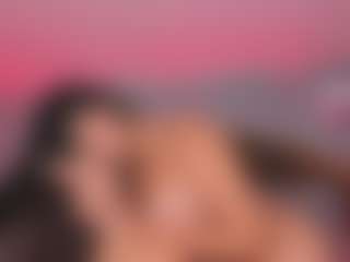 Emperatriz y Linsey's Live Sex Cam Show