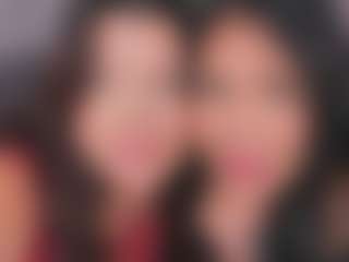 Emperatriz y Linsey's Live Sex Cam Show