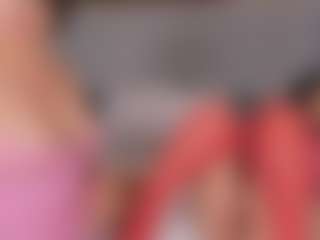 Emperatriz y Linsey's Live Sex Cam Show