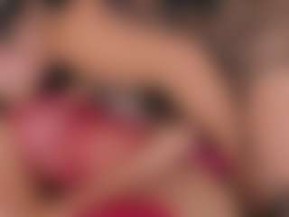 Emperatriz y Linsey's Live Sex Cam Show