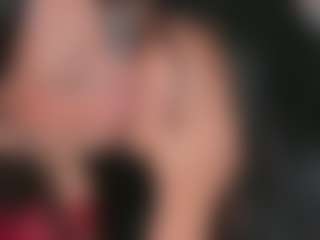 Emperatriz y Linsey's Live Sex Cam Show
