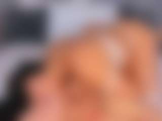 Live cam show with Emperatriz y Linsey - Brown Eyes on Camsoda