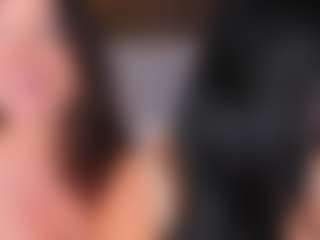 Emperatriz y Linsey's Live Sex Cam Show