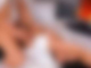 Emperatriz y Linsey's Live Sex Cam Show