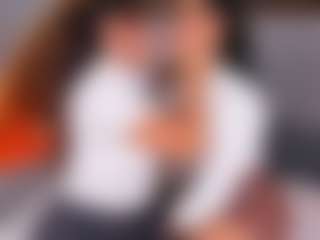 Emperatriz y Linsey's Live Sex Cam Show