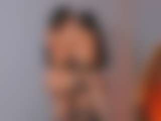 Emperatriz y Linsey's Live Sex Cam Show