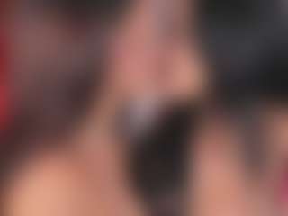 Emperatriz y Linsey's Live Sex Cam Show