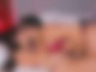 Emperatriz y Linsey's Live Sex Cam Show